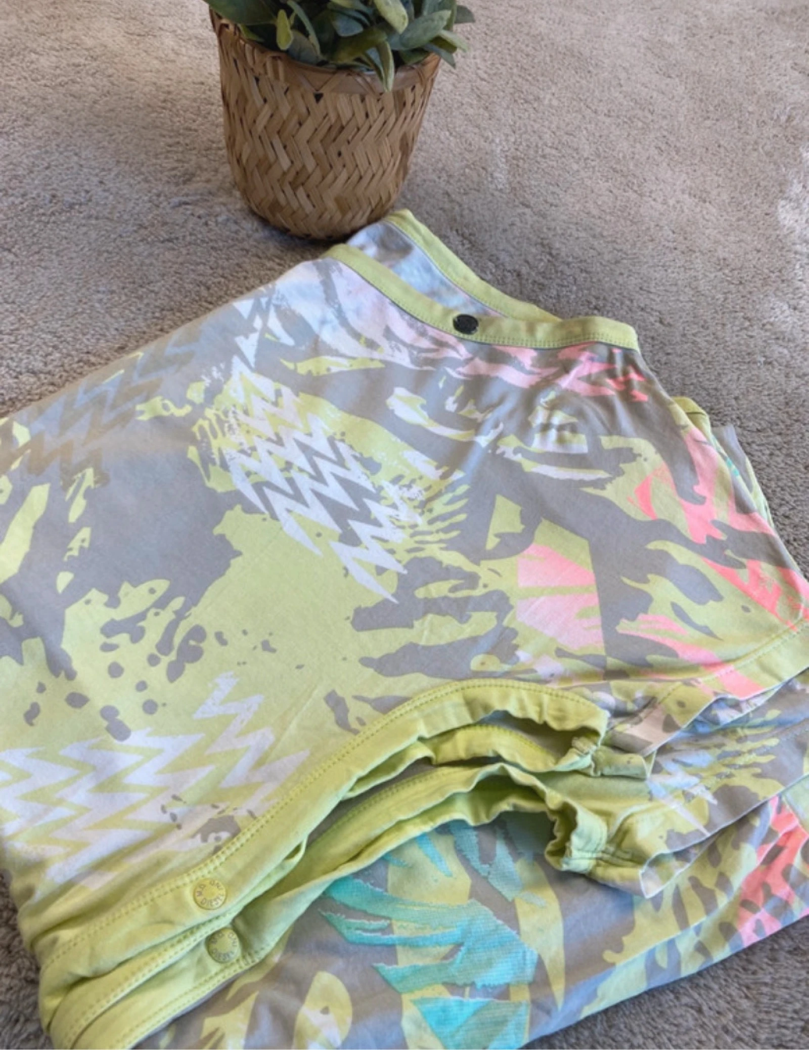 Diesel Camiseta Larga Estampado Neón Y2K Multicolor Talla M – photo 10